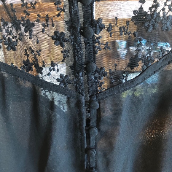 Lace bodysuit - Picture 5 of 6